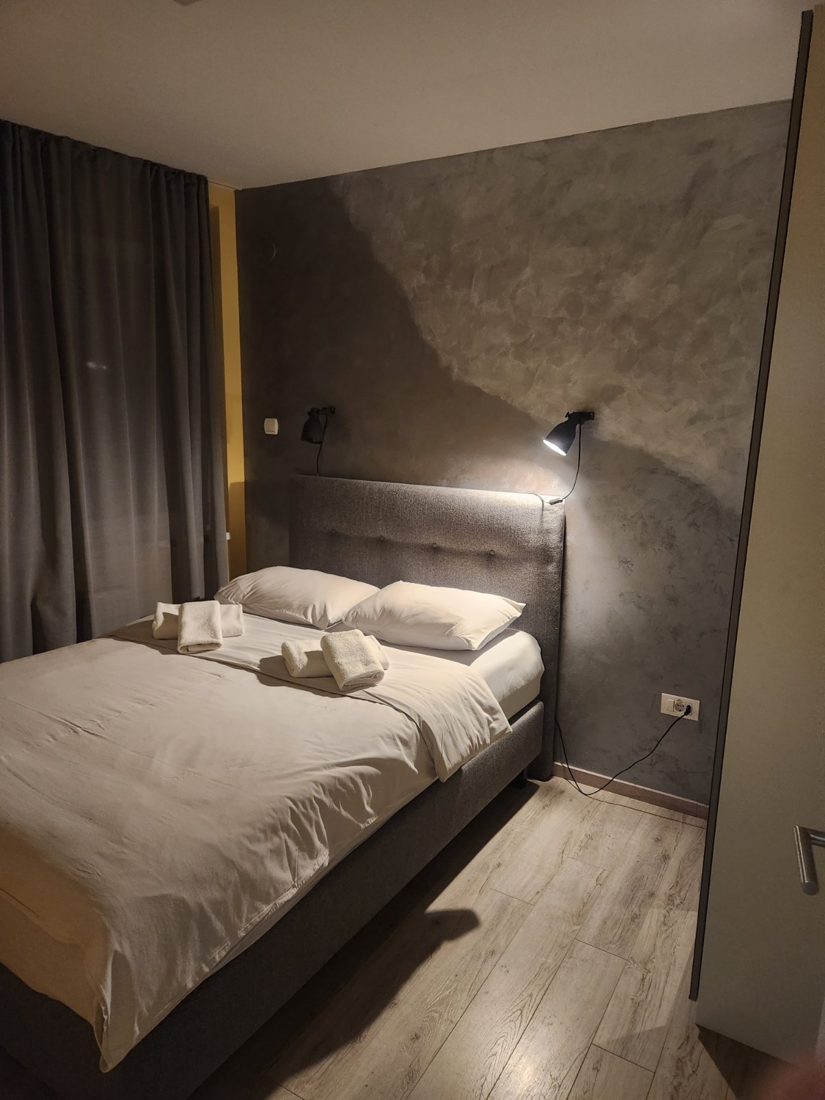 placeholder image-sq