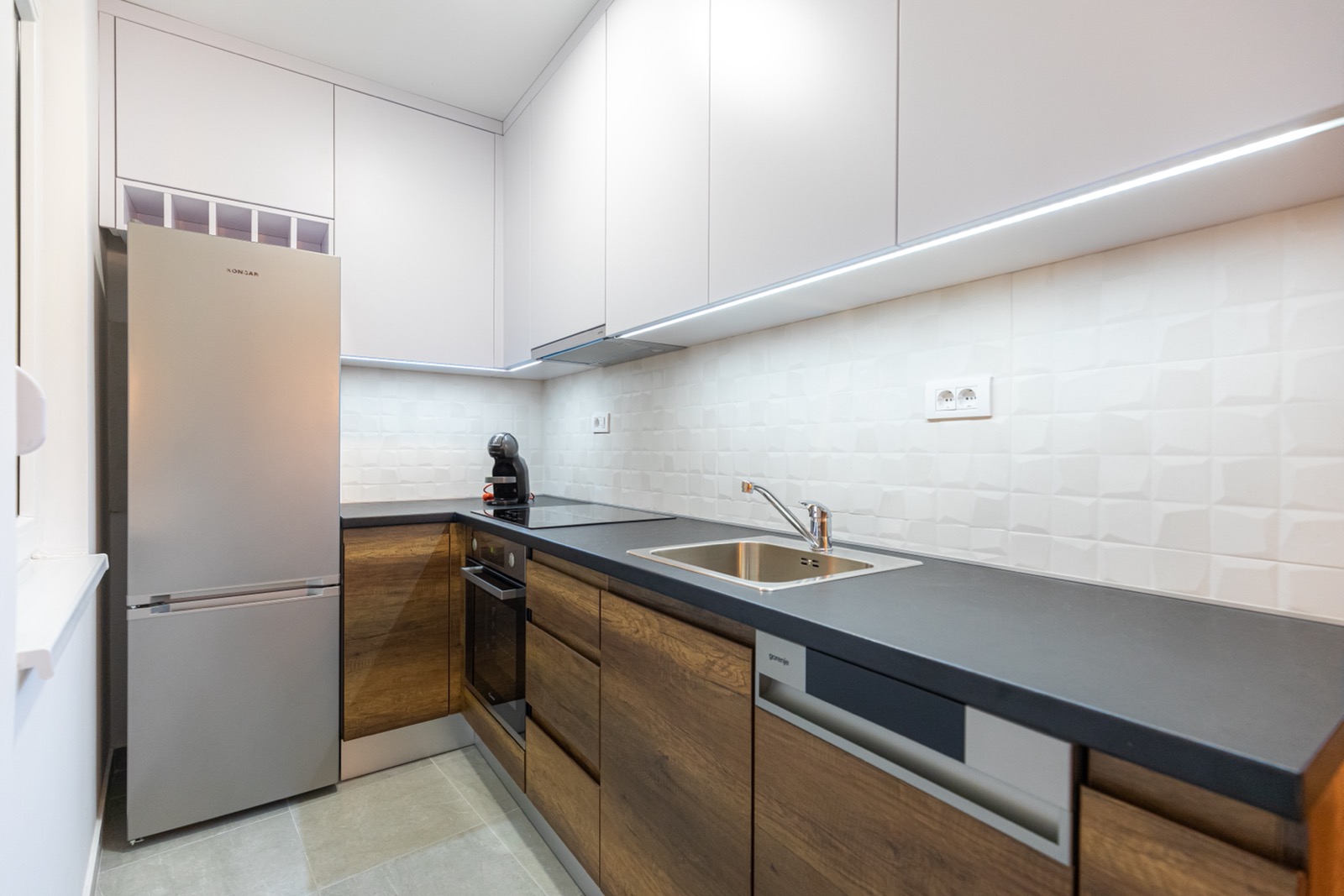 0 02-05-730262fd2596305c9d2b0b1db0d75f43ce12b8a4ff24bb2ba70797c0175b4c10_1c6da44cb2a80f