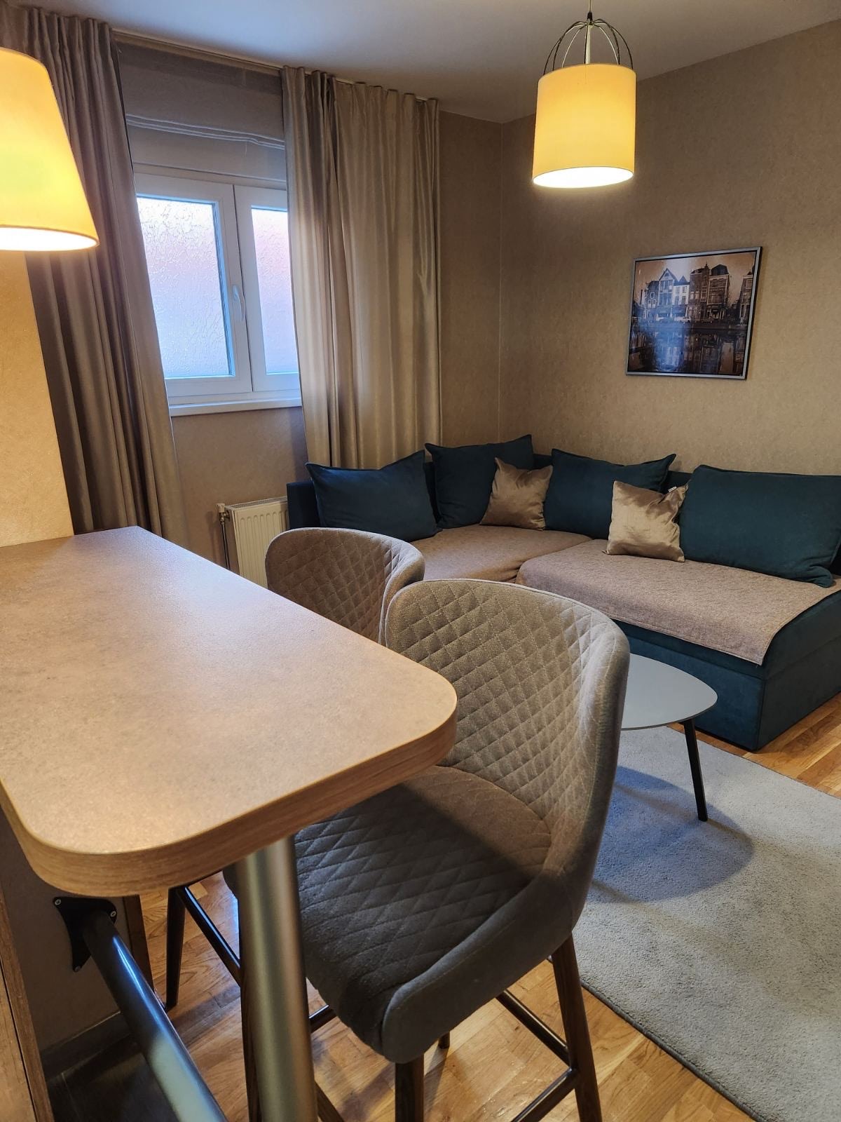 placeholder image-sq